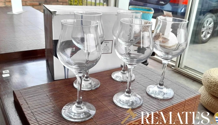 5 copas de vino