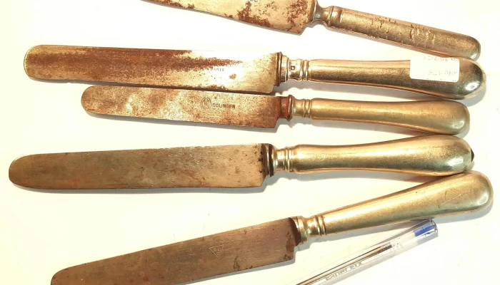 5 cuchillos distintos hojas Toledo, Christofle y otros