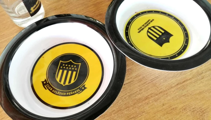 5 Vasos Y 2 Platos 17 06 2021s Con Logo De Pen 2 - 17-06-2021