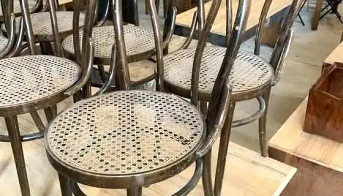 8 Sillas Y 2 Sitiales Thonet Con Esteril 3 - 06-12-2020
