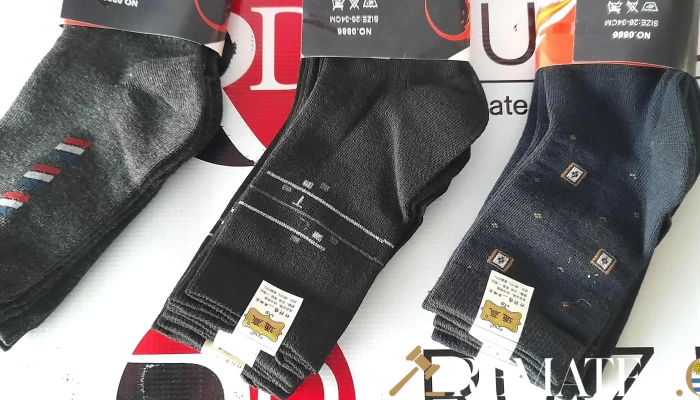 9 pares de medias negras de adulto