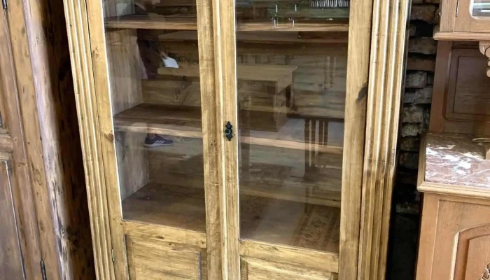 Alacena 2 Puertas Vidriadas  2 Cajones En Alamo 1,18 X 0,40 X 1,86 Alto