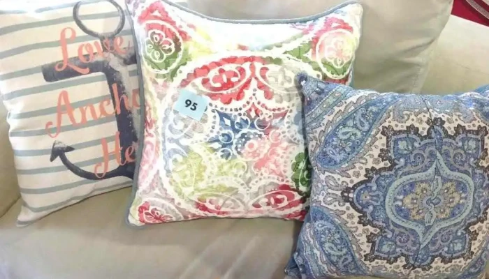 Almohadones Tonos Celestes Y Estampados 1 - 29-11-2020