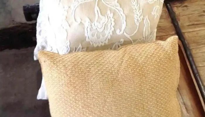 almohadones tonos ocres pasteles