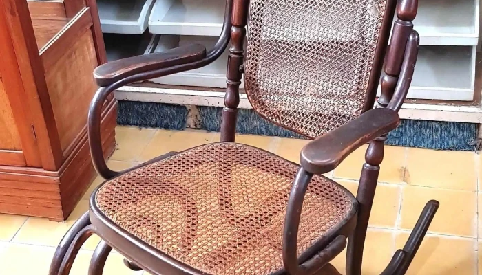 Antiguo Sillon Mecedor Thonet 1 - 17-06-2021