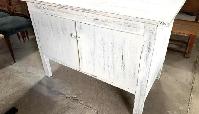 Aparador Bajo Laqueado Blanco 2 Puertas 1,24 X 0,70 X 0,87 Alto