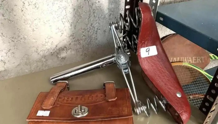 Asiento Resorte Y Estuche Cuero Biciclet 1 - 06-12-2020