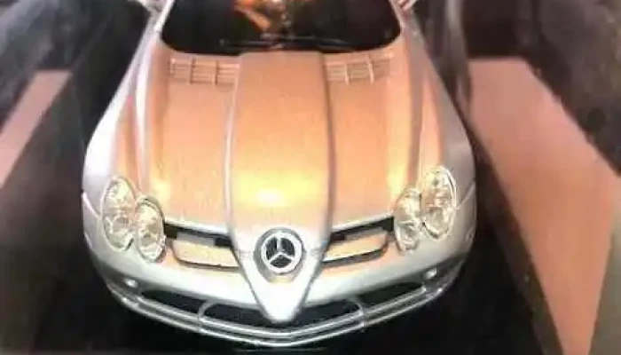 Auto De Coleccion En Su Caja Mercedes Be 2 - 30-07-2021