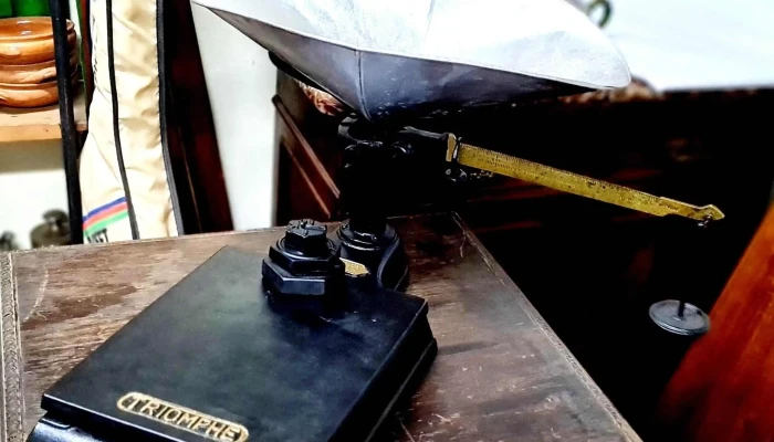Balanza Triomphe 130 kg restaurada con pesas