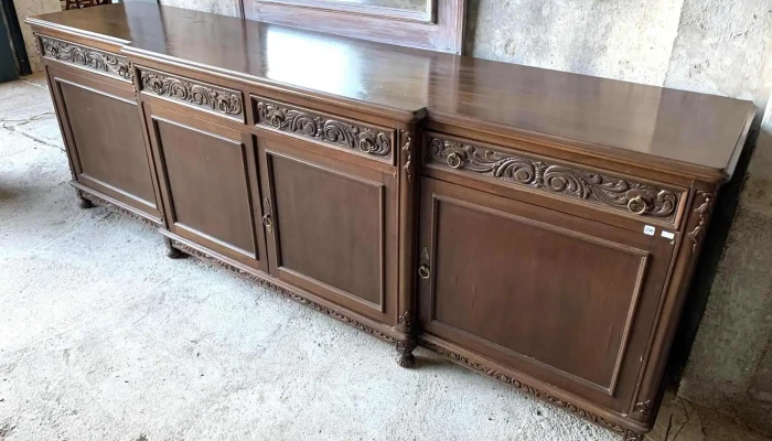 Bargueno De 4 Puertas Y 4 Cajones 240 X 1 - 06-12-2020