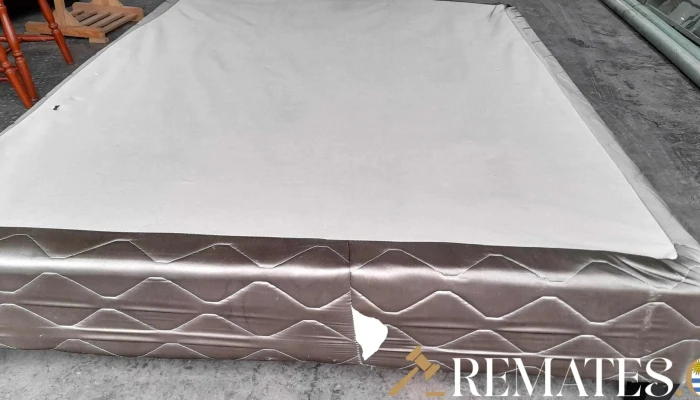 base de sommie o box de 2 plaza en buen estado