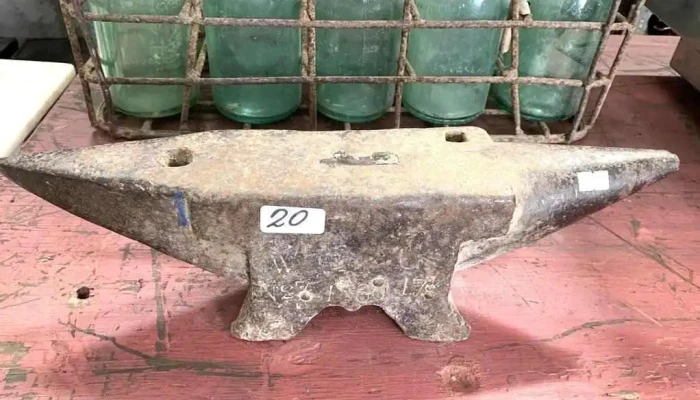 Bigornia 0,44 Cm X 0,12 Alto (peso 17 kg.)