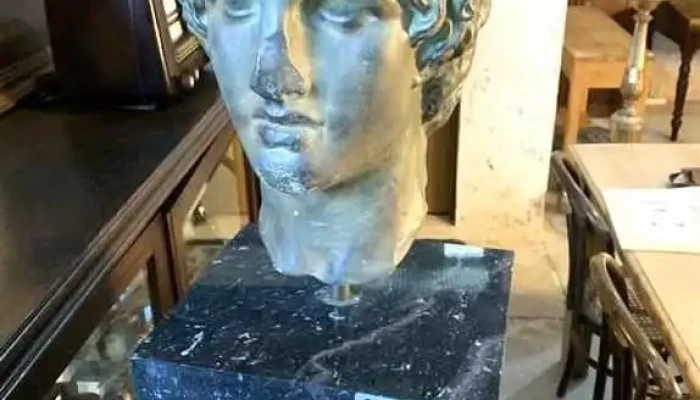 Busto Griego Y Pedestal De Madera -  3 - 06-12-2020