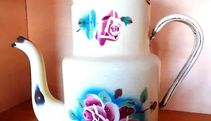 Cafetera esmaltada alemana de 2 litros