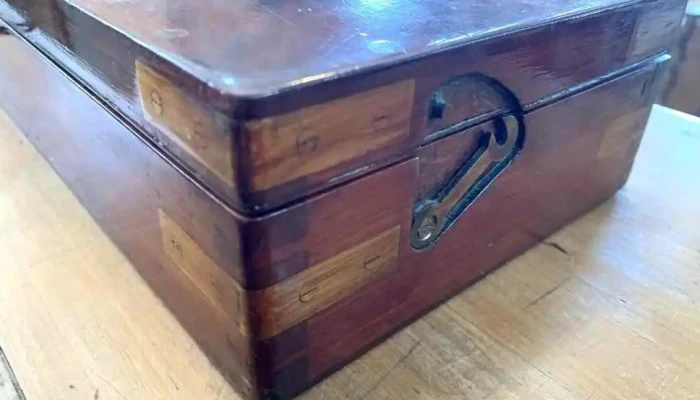 Caja Inglesa Con Llaves -  4 - 06-12-2020
