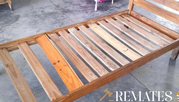 Cama De Una Plaza En Madera -  2 - 17-06-2021