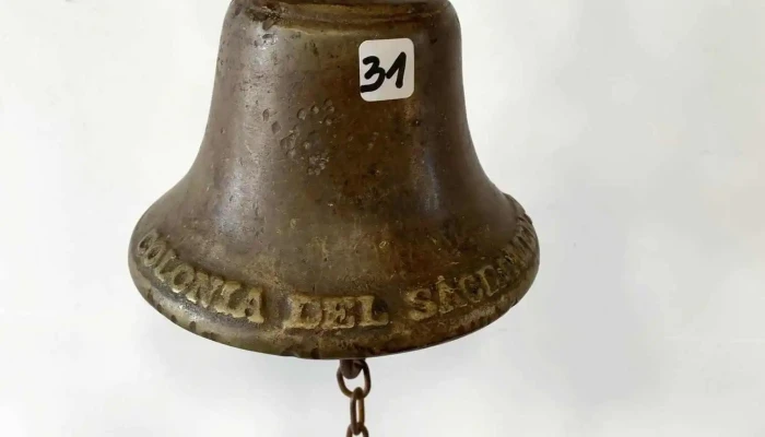 Campana En Bronce Colonia Del Sacramento 1948 0,17 Diam. 0,15 Alto