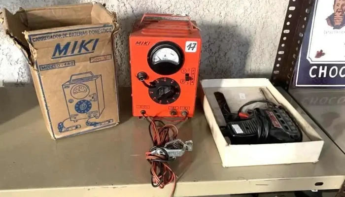 Cargador De Baterias Y Soldador Estaño