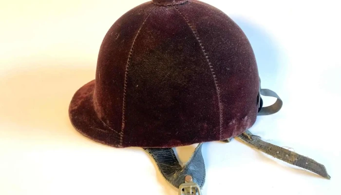 Casco De Equitacion Terciopelo Bordo