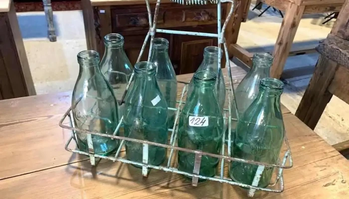 Casillero Con 8 Botellas Conaprole -  1 - 06-12-2020