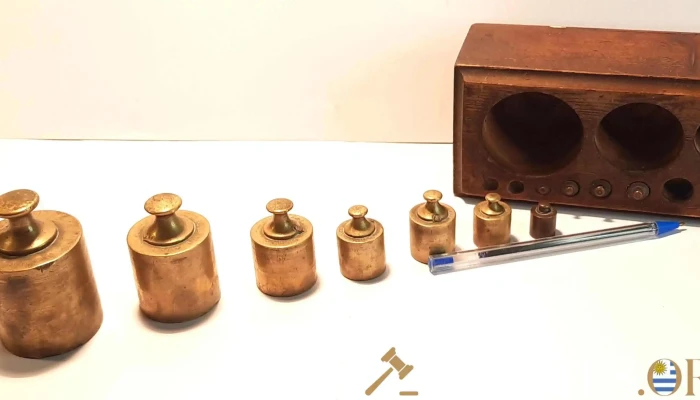 Cepo Con 11 Pesas Bronce Y Madera Falta 2 - 05-06-2021