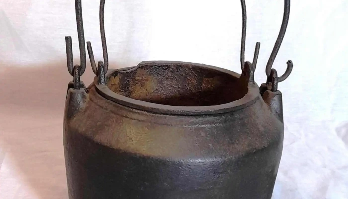 Colero antiguo hierro