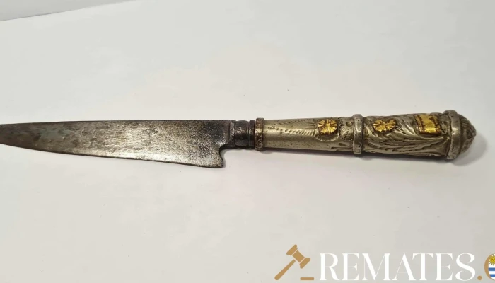 Cuchillo antiguo plata y oro marca Victor