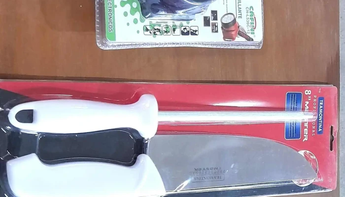 cuchillo con chaira y linterna minera