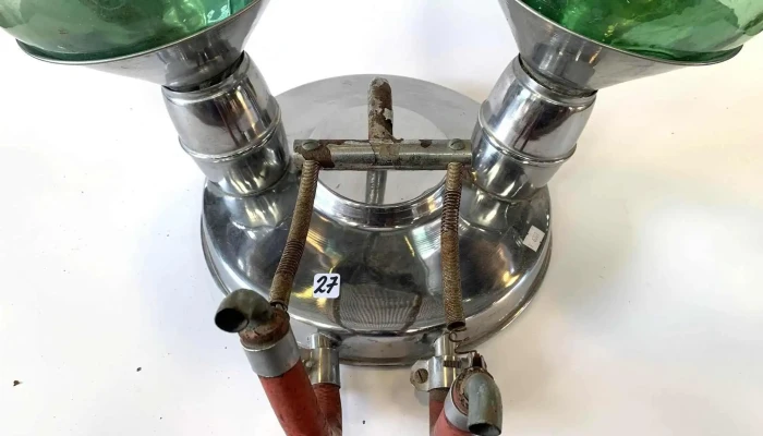 Dispensador Para Vino Con 2 Damajuanas D 2 - 06-12-2020