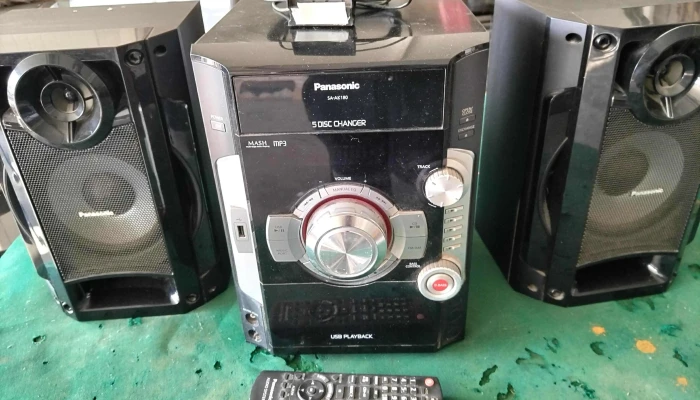 equipo de musica funcionando