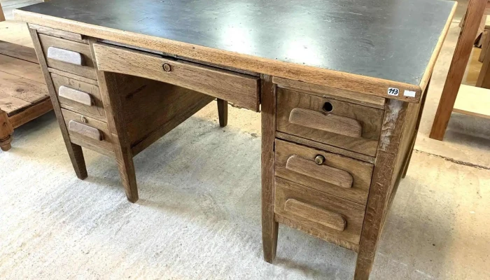 Escritorio En Roble Tigre Americano Tapa De Linoleo  7 Caj. 1,37 X 0,80 X 0,78 Alto