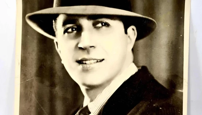 Foto De Carlos Gardel Obsequio De Antigu 1 - 17-06-2021
