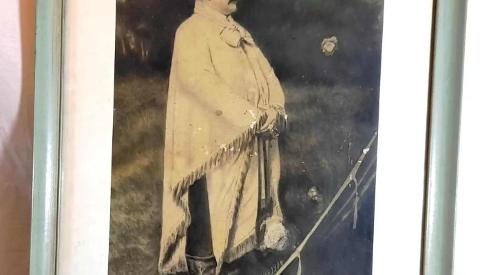 Fotografía de Aparicio Saravia encuadrada