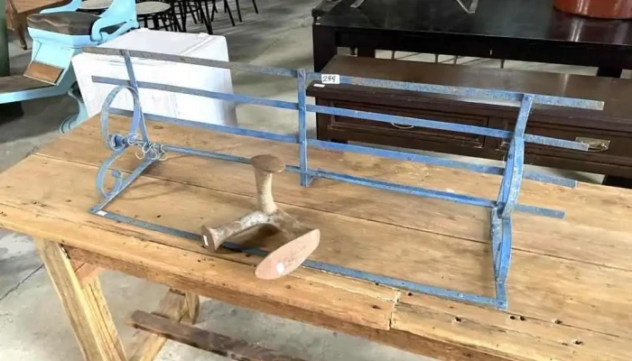 Ganchera Y Un Tres Pie Zapatero