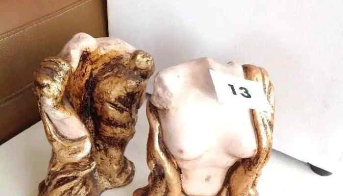 Jgoapreta Libros En Ceramica Torso De 1 - 29-11-2020