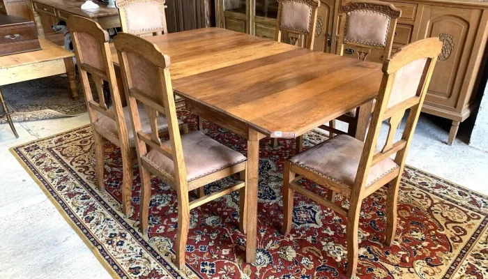 Juego De Comedor En Roble Mesa Extensible (1,62 X 1,05) Sin Ext 1,28- Y 6 Sillas Tapizadas