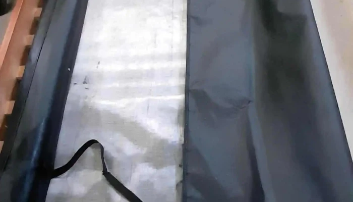 lona maritima para Vw Amarok (faltan los ganchos)