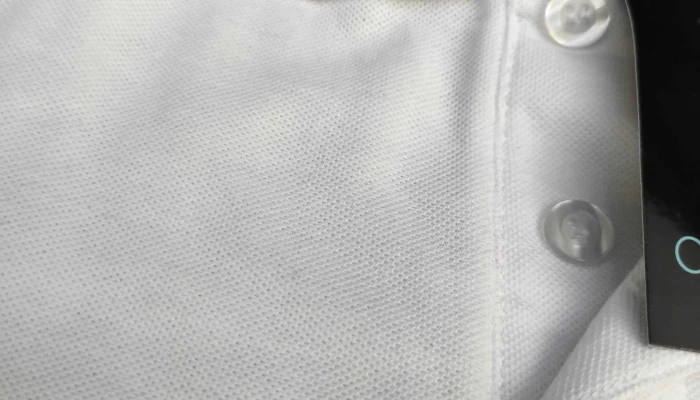 Lote de 44 remeras tipo chomba blancas