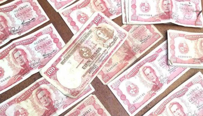 Lote De 80 Billetes Uruguayos -  2 - 30-07-2021