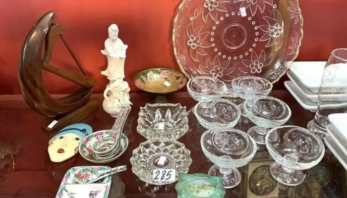 Lote De Adornos Varios Ceniceros Copas Y Bandeja
