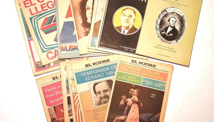 Lote De Libros La Cruz Del Sur Uy De N 7 - 05-06-2021