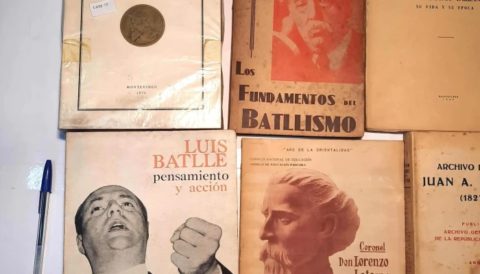 Lote De Libros Varios Latorre Larranaga 3 - 05-06-2021