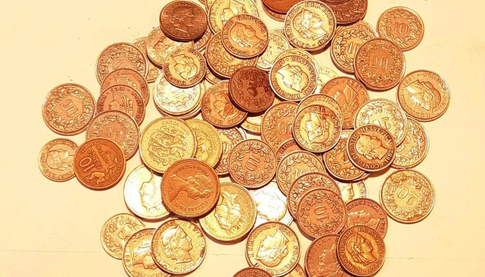 Lote De Monedas Francos Suizos Y Libras 2 - 05-06-2021