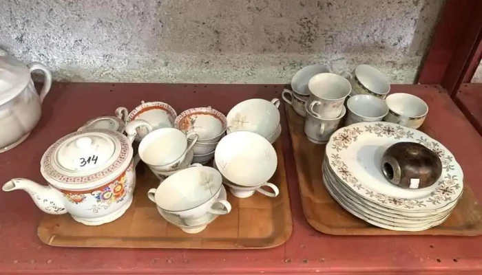 Lote De Platos, Tazas Tetera Mate Galleta Y Pie De Lampara