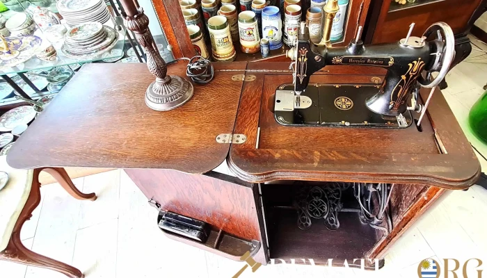 Maquina De Coser Antigua Mueble De Roble -  2 - 17-06-2021