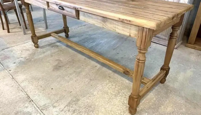 Mesa Con Travesano Patas Torneadas Un C 3 - 06-12-2020
