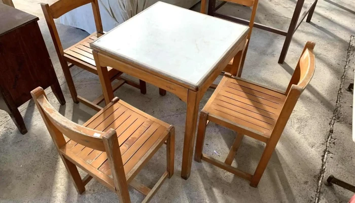 Mesa De Bar Con 4 Sillas 060 X 060 X 2 - 06-12-2020