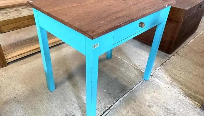 Mesa De Cocina Con Cajon Patas Laqueadas 0,85 X 0,60 X 0,79 Alto