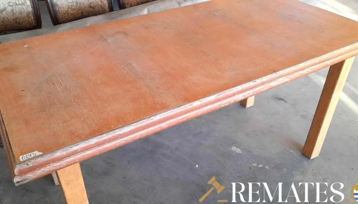 mesa de comedor en madera