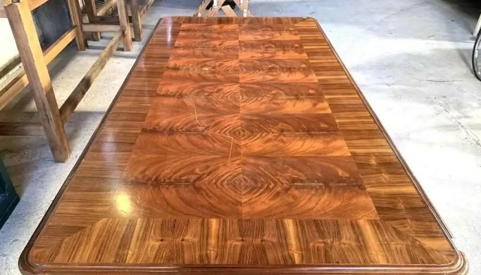 Mesa De Comedor Enchapada En Raiz Patas 4 - 06-12-2020